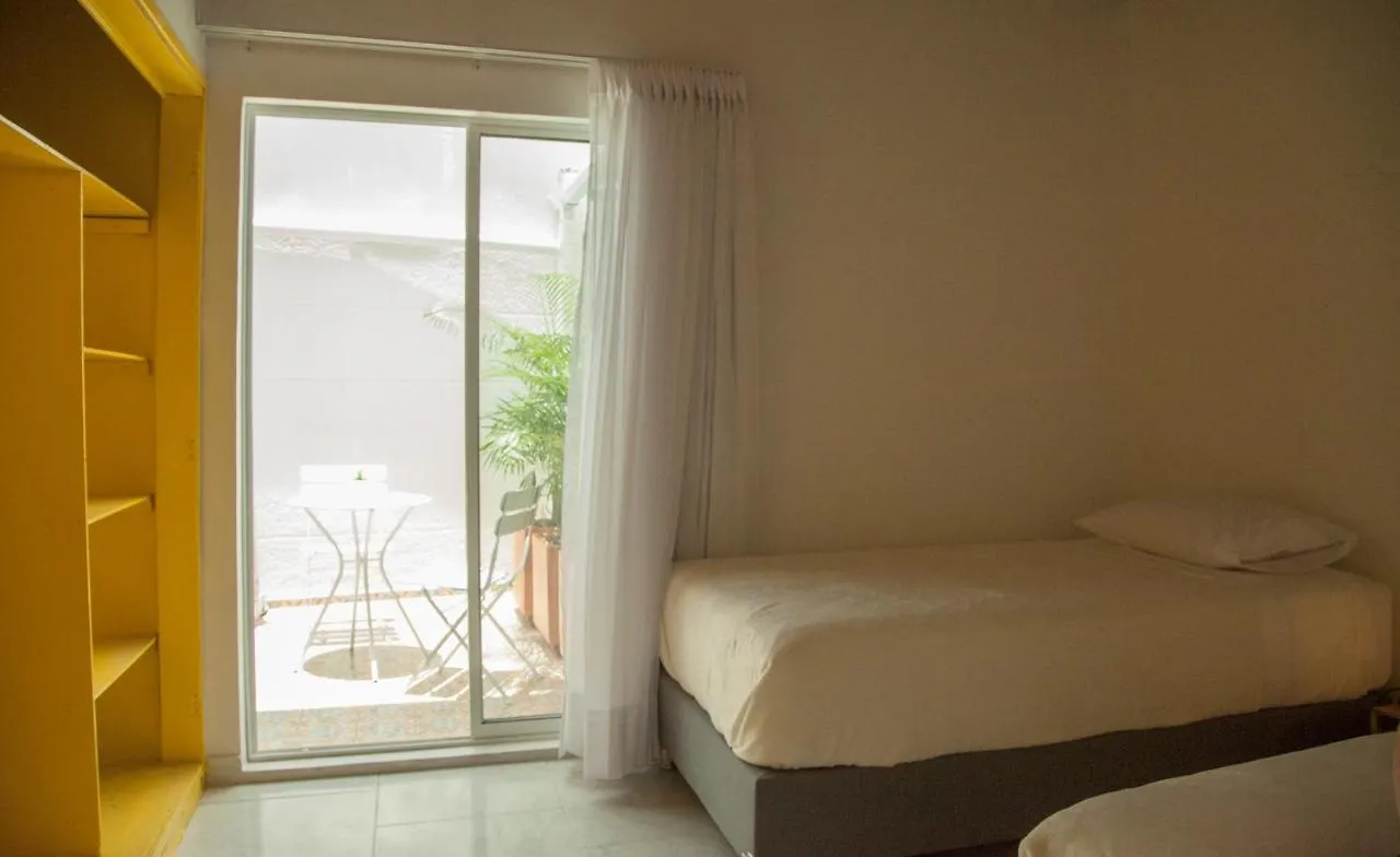 Apartamento Remodelado En El Mejor Sitio Del Centro De Medellin Home Aris 401 0*,